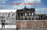 Die Berliner Mauer Grenze durch eine Stadt. Die Zerstörung Russischer Soldat stellt die Fahne in Berlin auf
