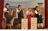 Harmonika - historischer-club-mak.de · Harmonika entwickelt nach 1835 Ventiltrompete entwickelt nach 1830 Klarinette auf den Dörfern nach 1820 Tuba entwickelt nach 1835 Was war