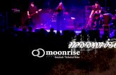moonrise...taikonaut ist für den Live-Sequenzer verantwortlich und spielt auf der Bühne lediglich einen Korg TR und ein M-Audio Axiom, um Akzente zu setzen. Zu seinem Studioequipment